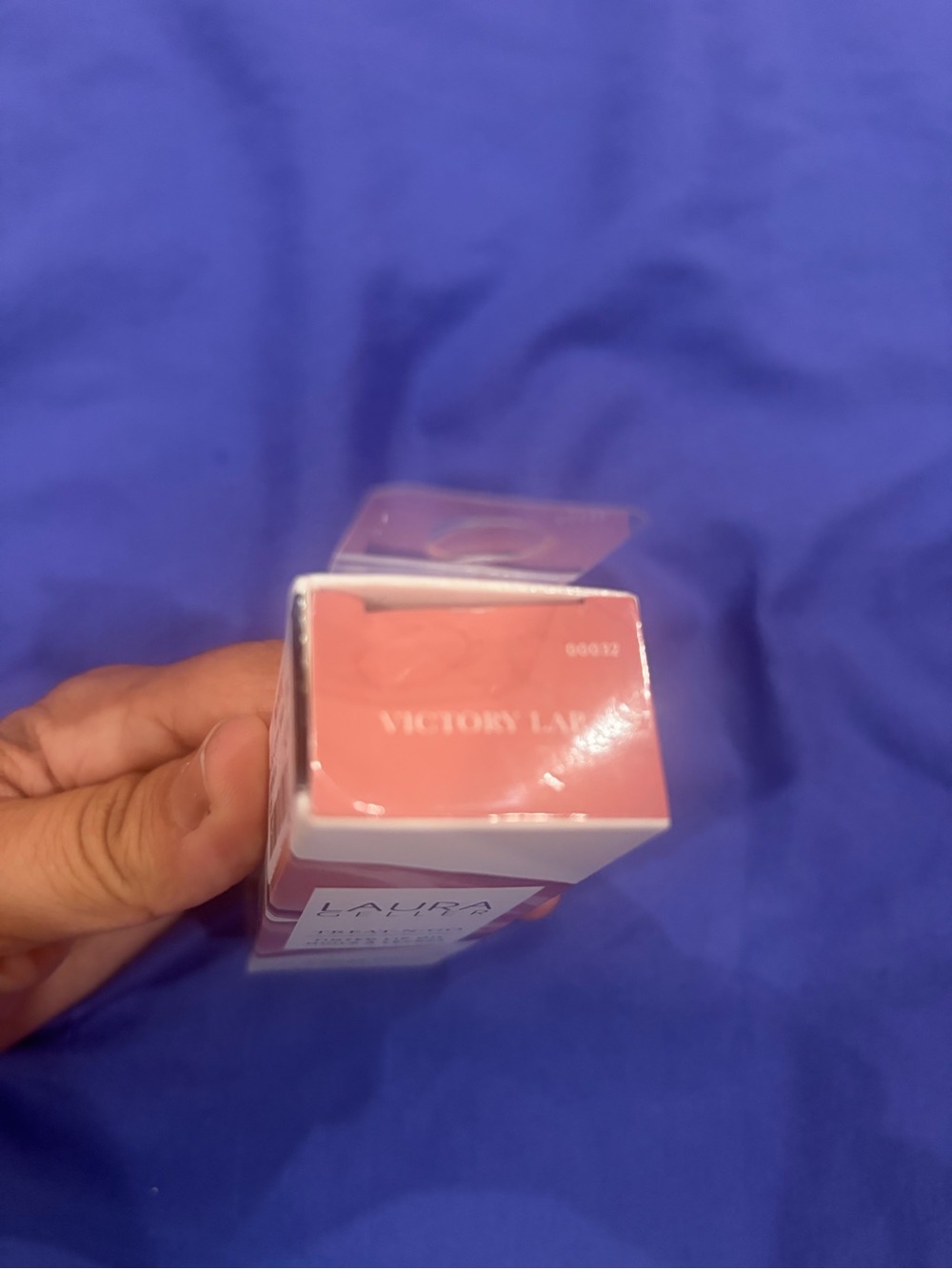 Laura Geller Treat-N-Go Tinted Lip Oil in White Packaging in box Victory Lap - Picture 4 of 5